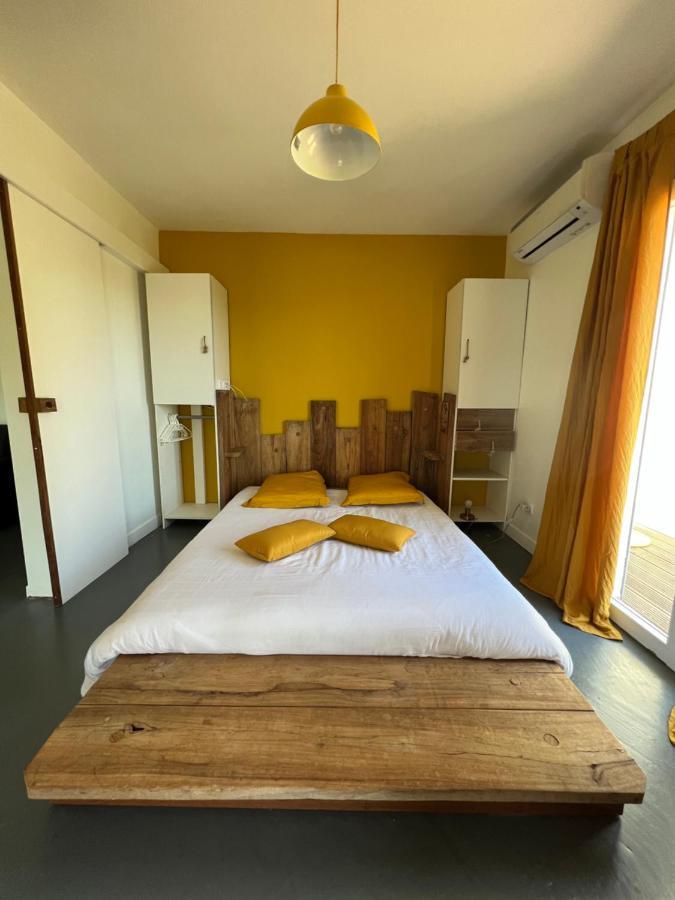 Appartement Avec Jacuzzi Et Vue Sur Le Golf Les Trois-Ilets Luaran gambar